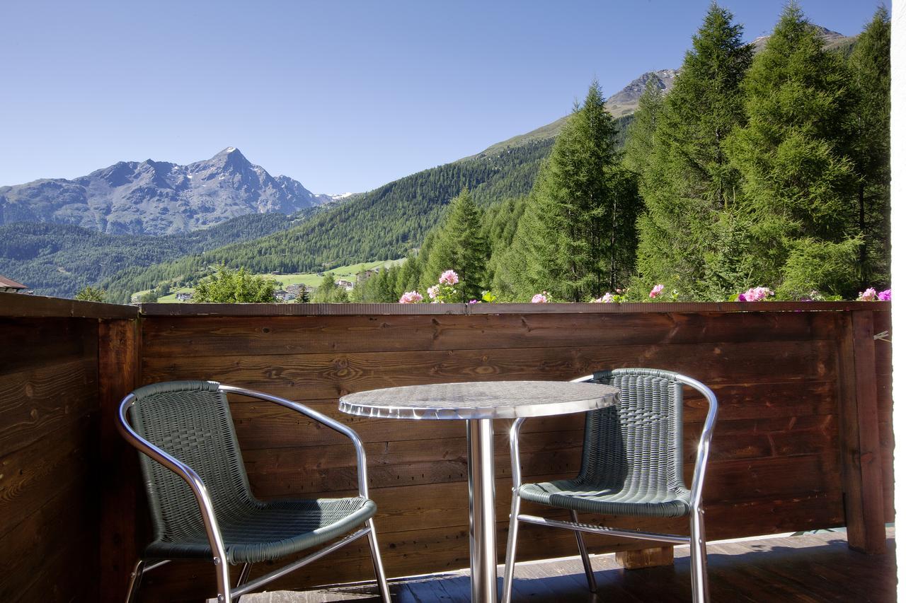 Appartement Gaestehaus Bergkristall ゼルデン エクステリア 写真